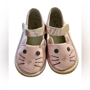 Wee Squeak toddler girl cat face shoes sz 12